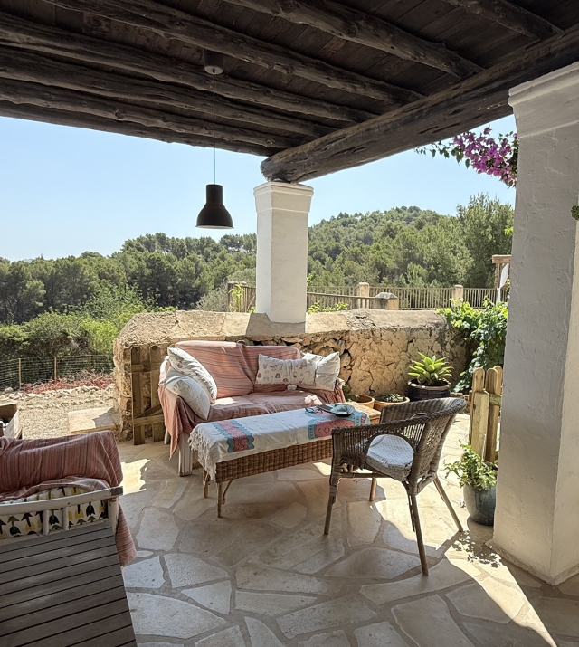 Resa Estates Ibiza koop  finca sale san augustin patio .jpeg